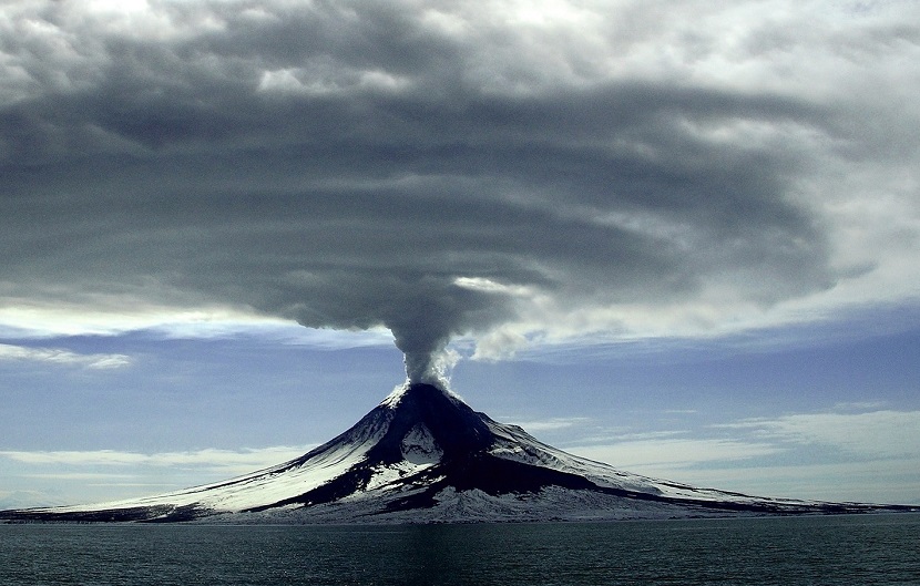 Scientists Discover Link Between Volcanic Eruptions and Hurricane
